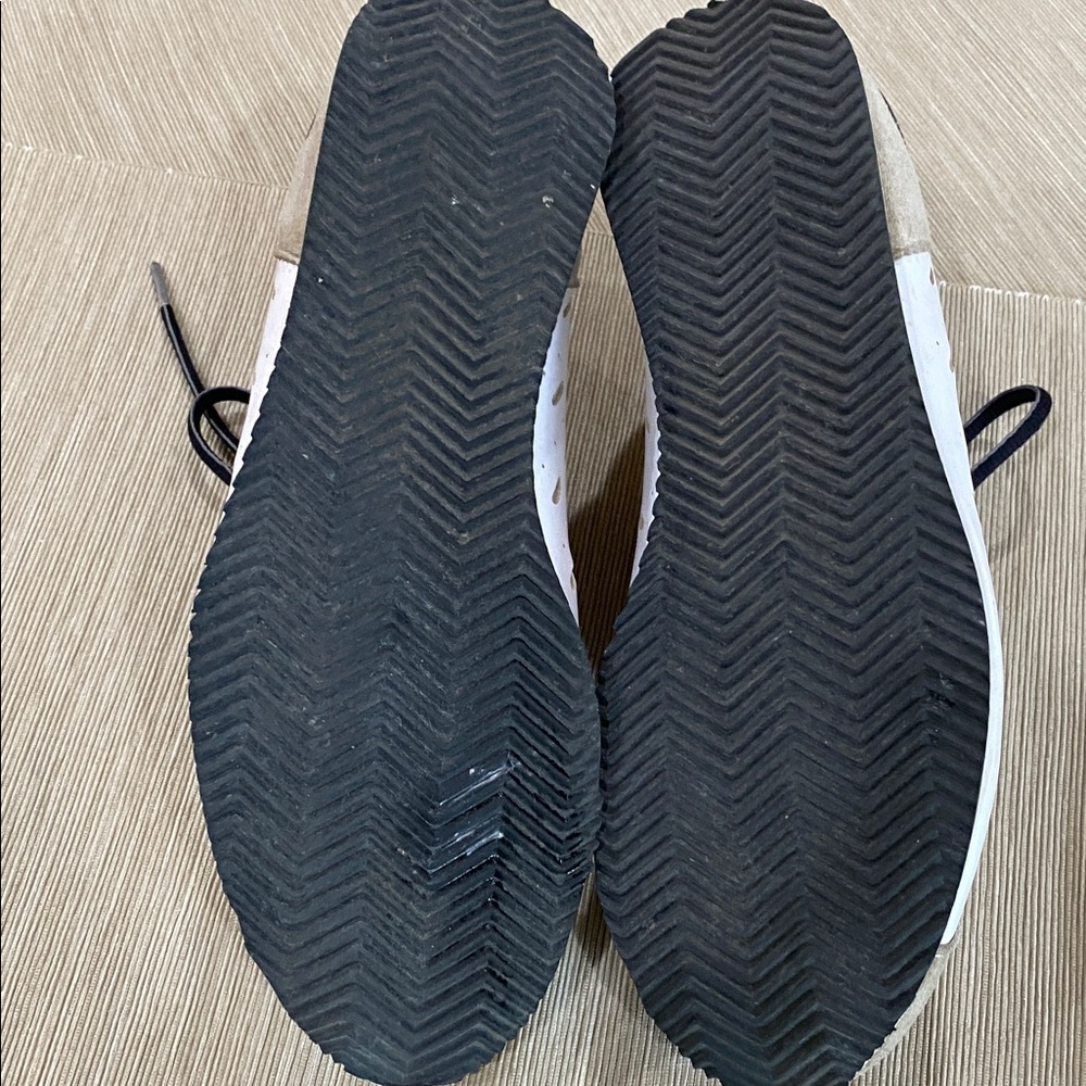 Bontrager podium Casual Cycling White and Black Shoes. EUR 39, Sz 6. Lace Up. - Picture 11 of 14